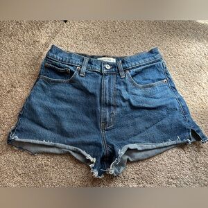 ❤️‍🔥2/$20❤️‍🔥Denim Women's Shorts- Abercrombie & Fitch The Mom Short High Rise